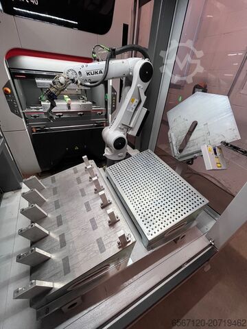Presse plieuse avec robot de manutention BYSTRONIC + KUKA Xpert 40/1030 + KR10R 1100 sixx
