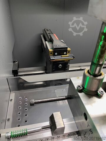 Presse plieuse avec robot de manutention BYSTRONIC + KUKA Xpert 40/1030 + KR10R 1100 sixx