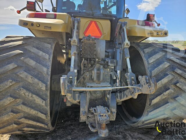 Trator Challenger MT 755 E