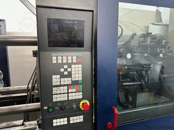 Máquina de moldagem por injeção Ferromatik Milacron K110D-S/2F