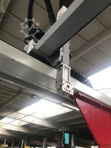 Stroj za injekcijsko prešanje Ferromatik Milacron Magna T(MTs) 150-450