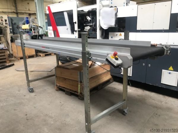 Stroj za injekcijsko prešanje Ferromatik Milacron Magna T(MTs) 150-450