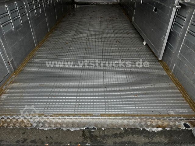 Hestetransporttrailer MENKE-JANZEN 1.Stock Viehanhänger