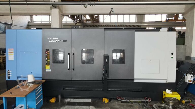 CNC-draai- en freescentrum DOOSAN Puma 5100 XLY