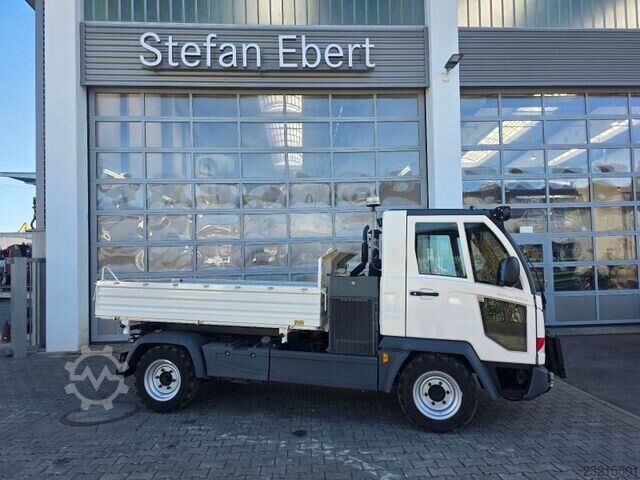 Multicar M31 4x4 me ngarkues të prapëm me të katër rrotat aktive, hidraulikë, klimë Multicar M31 4x4 Allrad-Kipper, Hydraulik, Klima