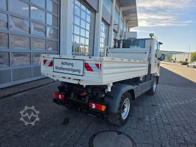 Multicar M31 4x4 me ngarkues të prapëm me të katër rrotat aktive, hidraulikë, klimë Multicar M31 4x4 Allrad-Kipper, Hydraulik, Klima