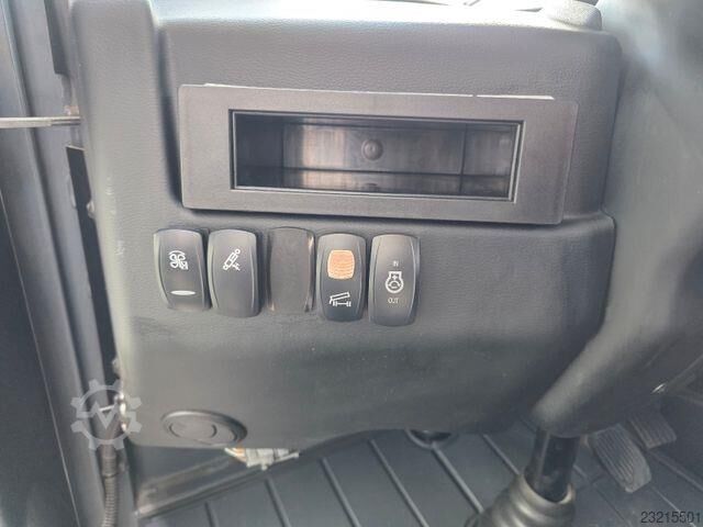 Multicar M31 4x4 me ngarkues të prapëm me të katër rrotat aktive, hidraulikë, klimë Multicar M31 4x4 Allrad-Kipper, Hydraulik, Klima