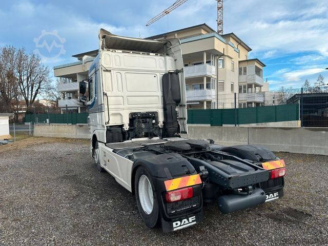 Standarta traktora vienība DAF XF 460 FT
