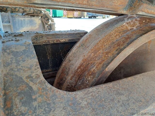 حفارة زاحفة Volvo EC 220 EL