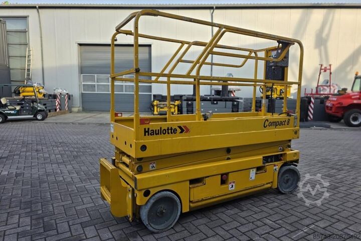 Thang máy cắt kéo Haulotte Compact 8 As-Is, Electric, 8.2m Working Height, 35