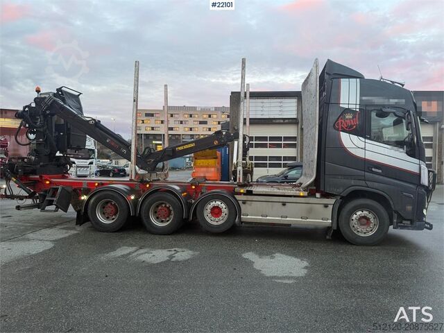 Kereste taşıyıcı Volvo FH16 8x4 Globetrotter Royal timber truck w/Loglift