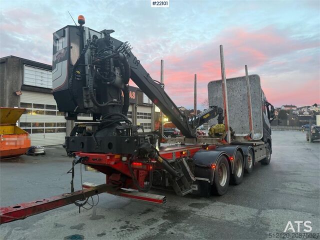 Kereste taşıyıcı Volvo FH16 8x4 Globetrotter Royal timber truck w/Loglift