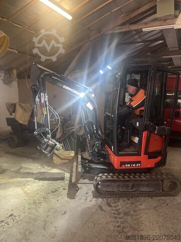 Minigrävare med många redskap Eurocomach ES18ZT
