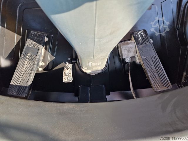 Cargadora de ruedas LIEBHERR L 550 / 2014 / 9.783 h