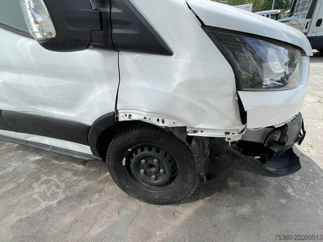 Furgoneta doble cabina ford Transit Doppelkabine 2.0TDCI *Unfallfahrzeug*