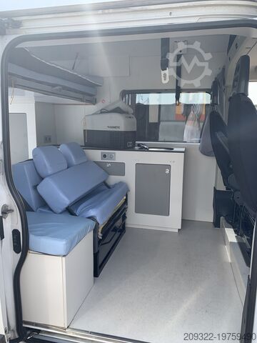 Van Fiat Ducato Camper | 2 Posti | Cucina 