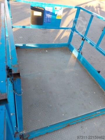Scissor lift Genie GS-4390 RT