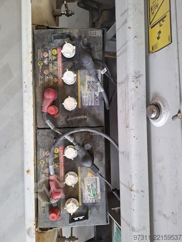 Thang máy cắt kéo JLG 1930ES