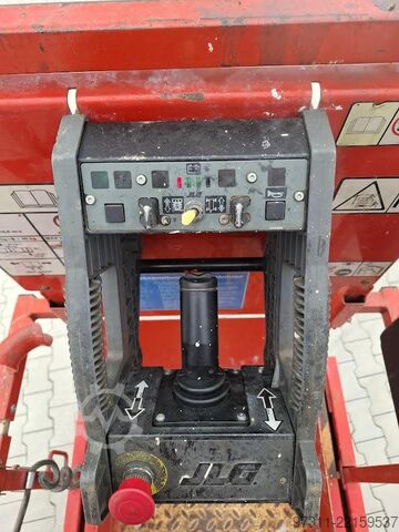 Thang máy cắt kéo JLG 1930ES