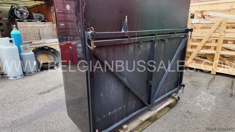 旅游客车 SKIBAK Black