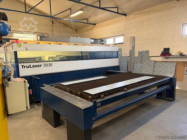 Mașină de tăiat cu laser TRUMPF TruLaser 3030 L20 4kW