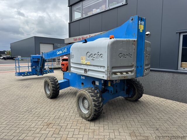  GENIE S-45 Telescoop hoogwerker / boomlift  4x4 DEUTZ DIESEL 4690uur  15,7M Werkhoogte 2014