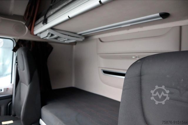 Standard tractor unit DAF XF 450 FT