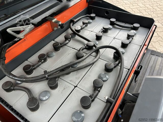 Carretilla eléctrica de 3 ruedas Toyota 7 FBEST 15