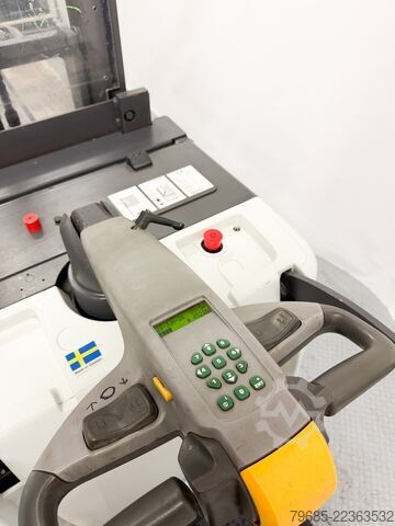 Reach stacker Atlet PDP200