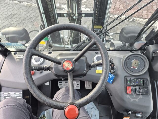 Forklift off-road Manitou MC 25-4 ST5B S1