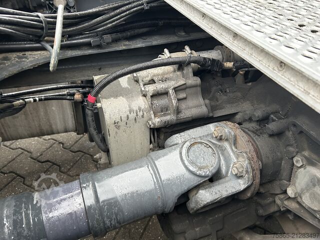 Estándar-SZM DAF XF 105 460 SSC / Retarder / 968 dkm / 2 Tanks /...