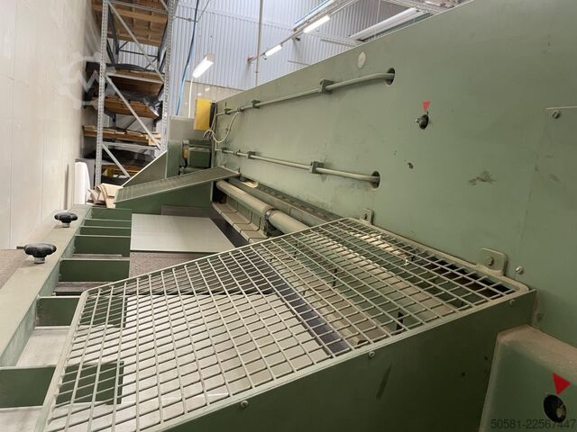 现代化单板剪切机 JOSTING EFS 2300 L