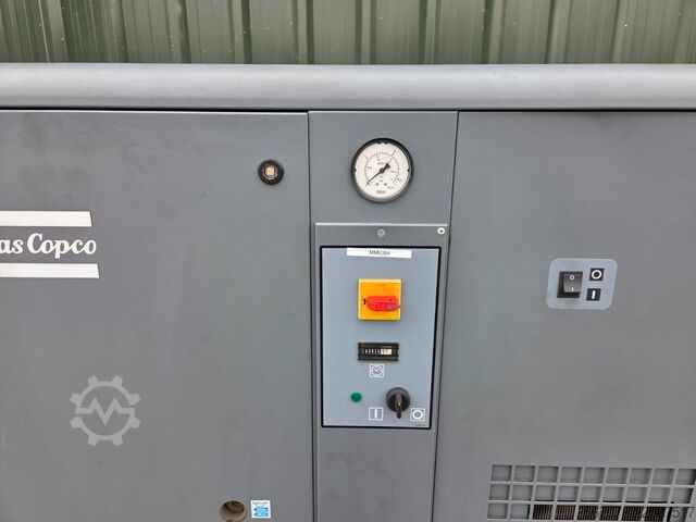 Compressor rotativo Atlas Copco Airpower B.V. GX5 FF Rotary Screw Compressor and Tank