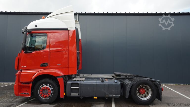 Padrão-SZM Mercedes-Benz Actros 1943 tractor unit