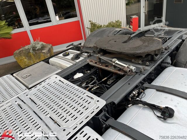 Standardni traktor jedinica DAF XF 530 SSC*Kombi-Hydro*Standklima*Tank 845L*ACC*