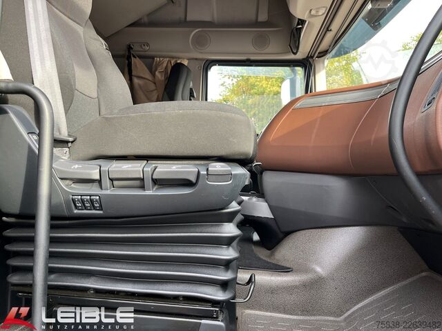 Standardni traktor jedinica DAF XF 530 SSC*Kombi-Hydro*Standklima*Tank 845L*ACC*