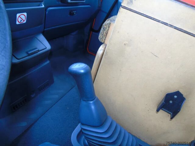 Chasis con cabina DAF LF 55.160 + EURO 2 + MANUAL + 12T