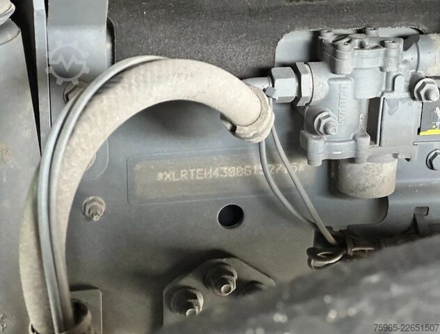 Njësi standarde të tërheqjes DAF XF 460 EURO 6 FT SSC 873.000 KM 2X TANKS TOP CON
