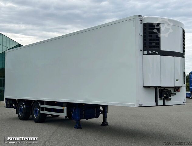 রেফার সেমিট্রেলার SAMRO ISO BOX THERMO KING ONLY 846 ENGINE HOURS STEERI