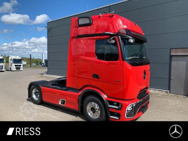 标准牵引车头 MERCEDES-BENZ Actros 1853 LS 4x2 ACC AUT LM SpurH