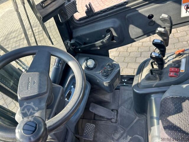 Dīzeļiekrāvēji Doosan D30S-9