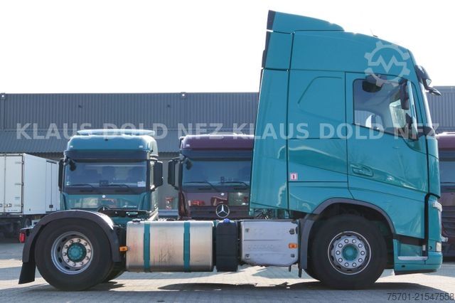 Standard nyergesvontató VOLVO FH 460 Globetrotter Kühlbox Euro 6
