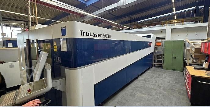 Máquina de corte a laser TRUMPF TruLaser 5030 fiber (L41) + Liftmaster