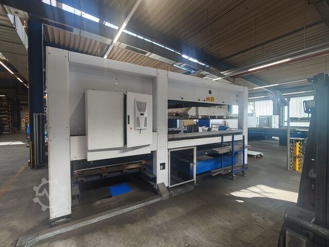 Máquina de corte por láser TRUMPF TruLaser 5030 fiber (L41) + Liftmaster