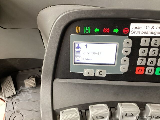 รถยกเข้าถึงสินค้า *Sonstige RRE140