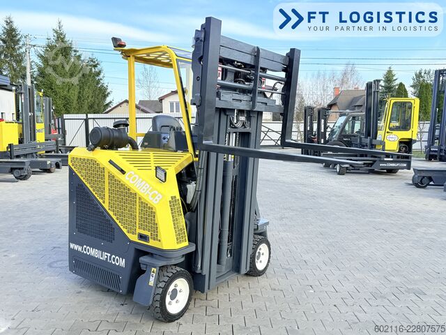 Carretilla retráctil de 4 vías Combilift CB3000 GAS TRIPLEX 4900 FREE-LIFT