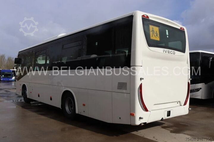 Bus Antar Kota Iveco Crossway 10.8m Pop / Double middle door / Lift ...