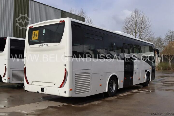 Bus Antar Kota Iveco Crossway 10.8m Pop / Double middle door / Lift ...