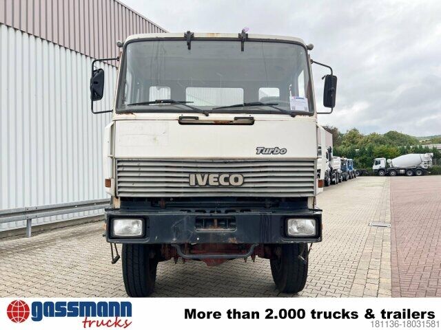 Chassi de caminhão Iveco 260-34 AHW 6x6, V8, Manual, Full Steel