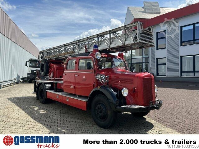 Brandbil Mercedes-Benz LF 311 3250/3500 - Oldtimer Feuerwehrfahrzeug